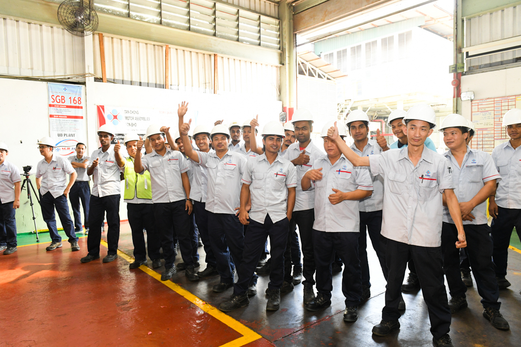 Ud Trucks And Tan Chong Industrial Equipment Roll Out First Ever Locally Assembled Medium Duty Croner Truck Tcie